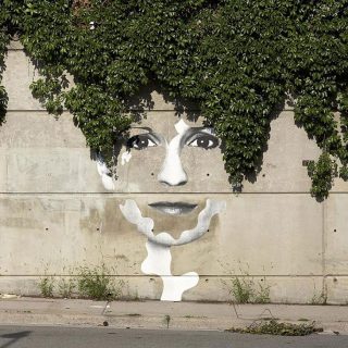 street art che interagiscono con l'ambiente 